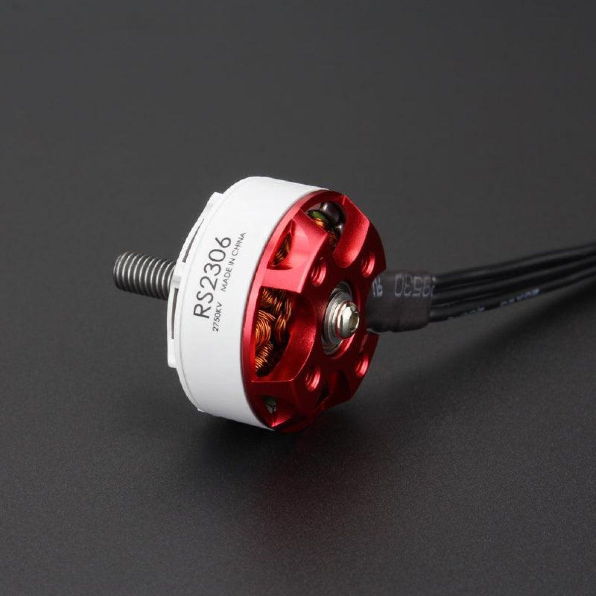 Бесколлекторный мотор EMAX RS2306 2750KV/2400KV White Edition для FPV гонок, 3-4S, RaceSpec Бесколлекторный мотор EMAX RS2306 2750KV/2400KV White Edition для FPV гонок, 3-4S, RaceSpec